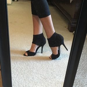 Steve Madden velvet heels